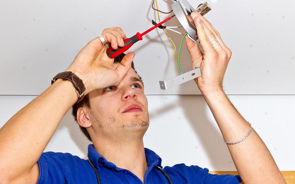 recherche électricien Paris 6